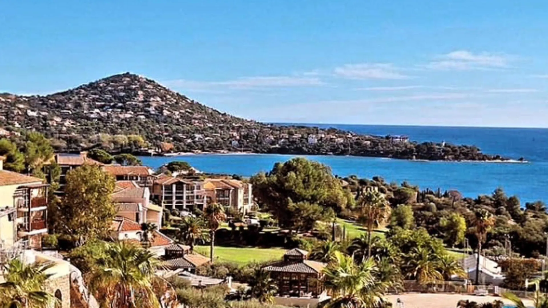 Nature Et Decouvertes Cap Med Piscines Decouvertes Chauffees Saint-Raphael  0*, Saint-Raphael (Var)